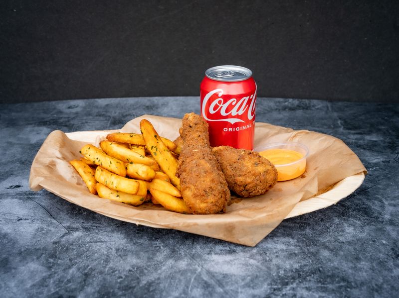Wing Snob classic combo meal wings fries and drink